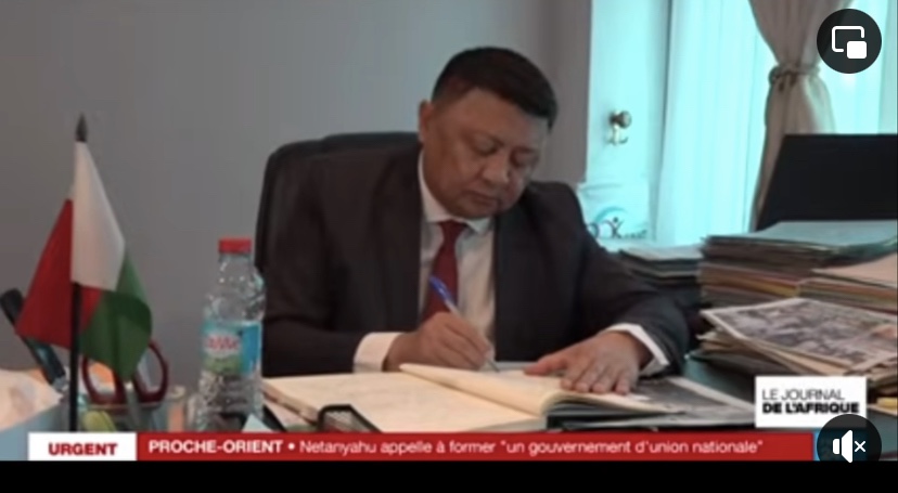 Madagascar : Andry Rajoelina lance sa campagne pendant que les autres candidats poursuivent leurs&nbsp;revendications