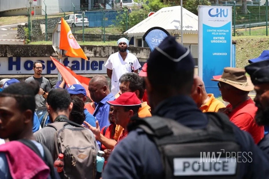 La Réunion : Grève au CHU, blocage au CHOR, six Kilomètres de bouchons paralysent la&nbsp;circulation