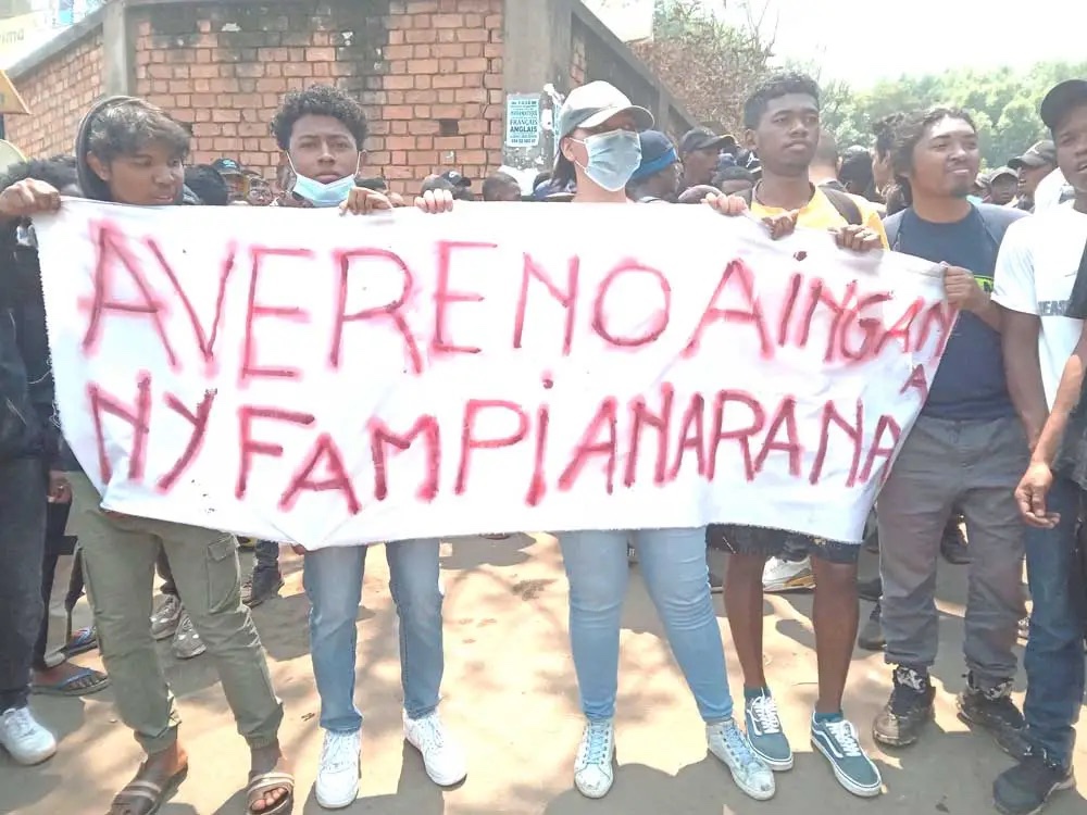 Madagascar : Manifestation des étudiants d’Ankatso réclamant la reprise des&nbsp;cours